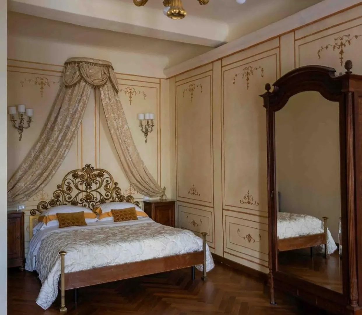 Hotel Palazzo Lari Sarzana 0*,  Itálie
