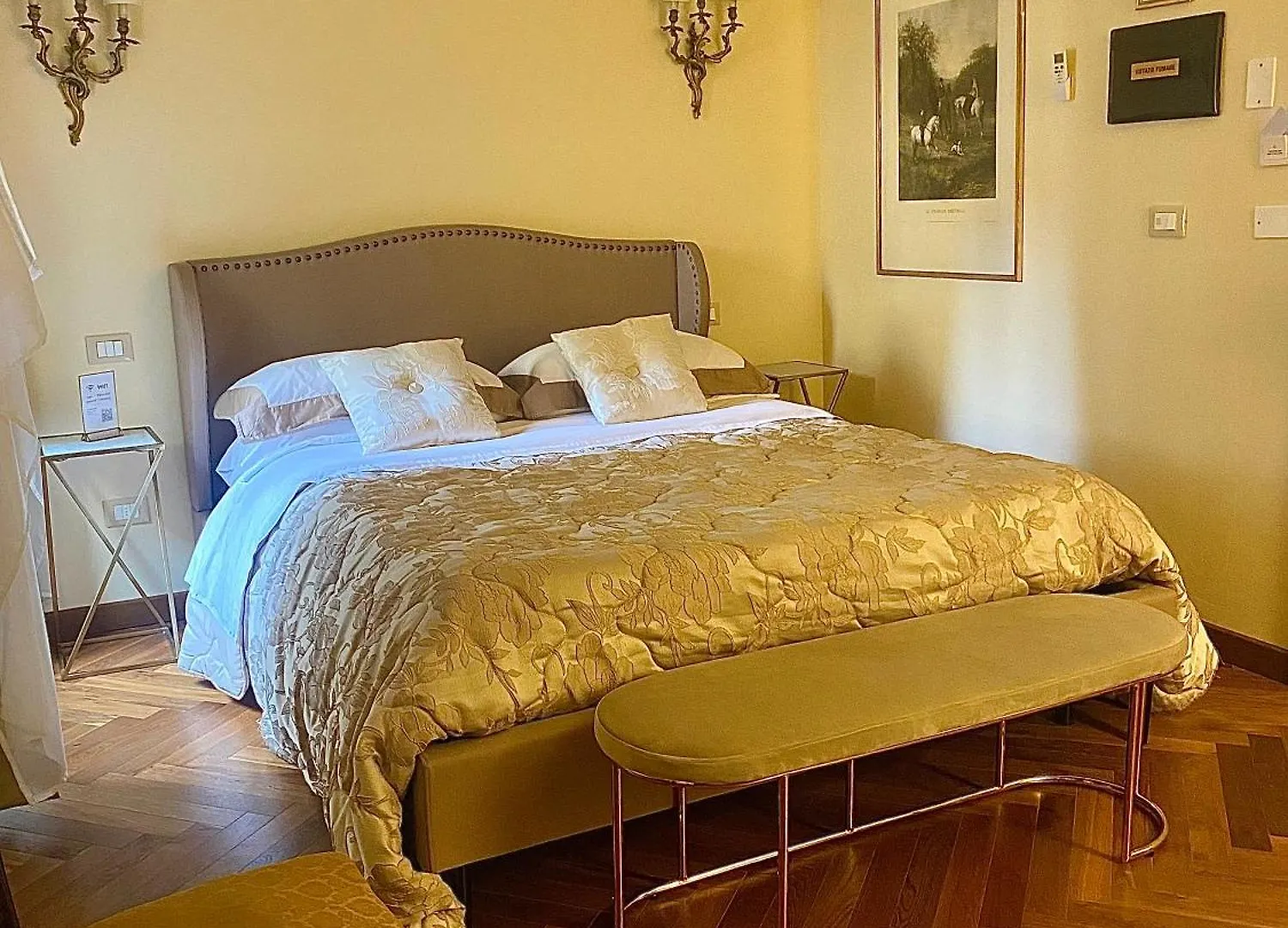 Guest house Palazzo Lari Sarzana Hotel
