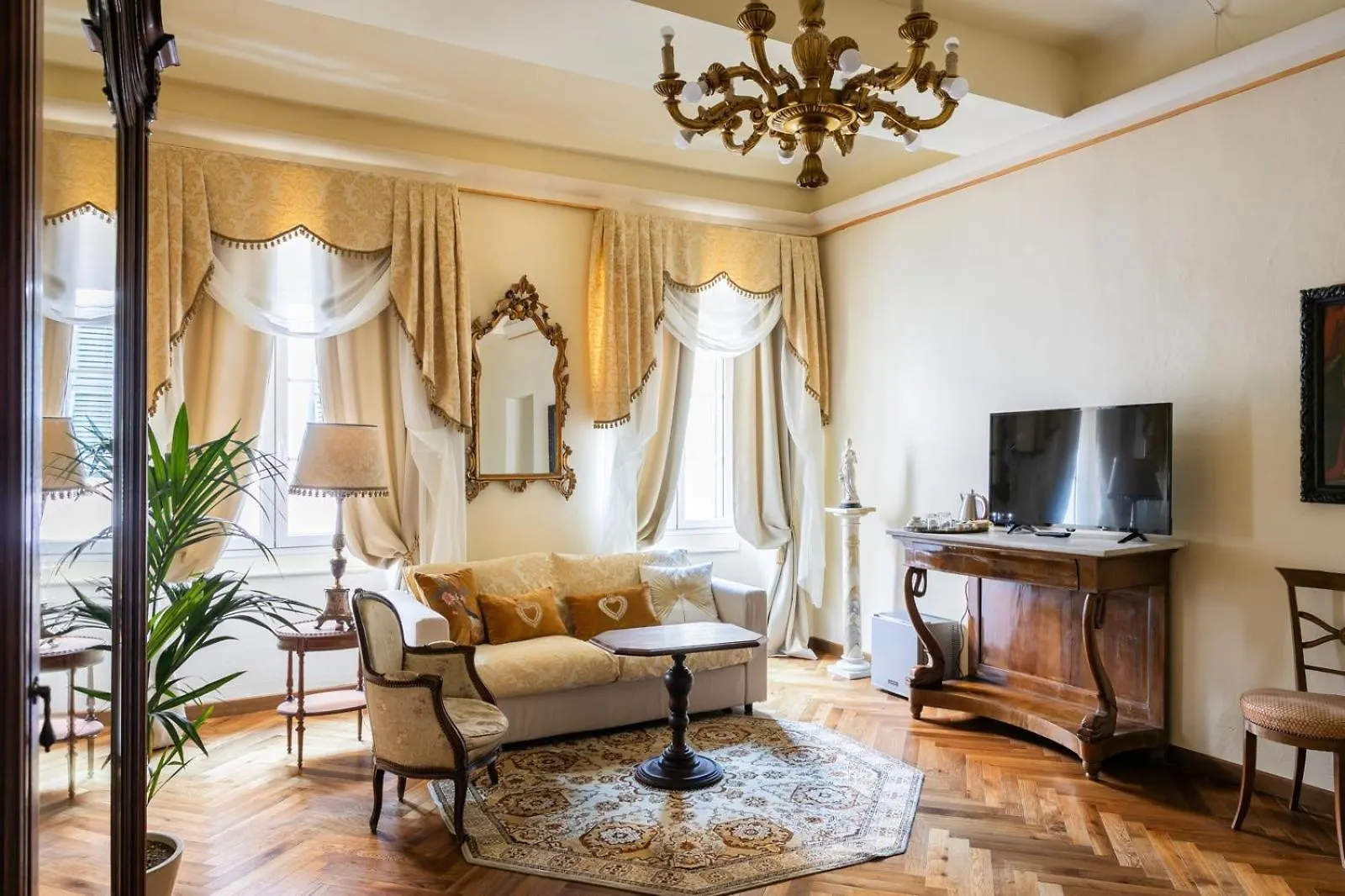 Palazzo Lari Sarzana Hotel Guest house