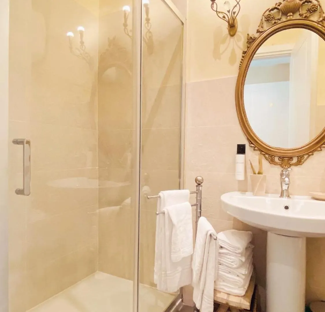 Palazzo Lari Sarzana Hotel Italy